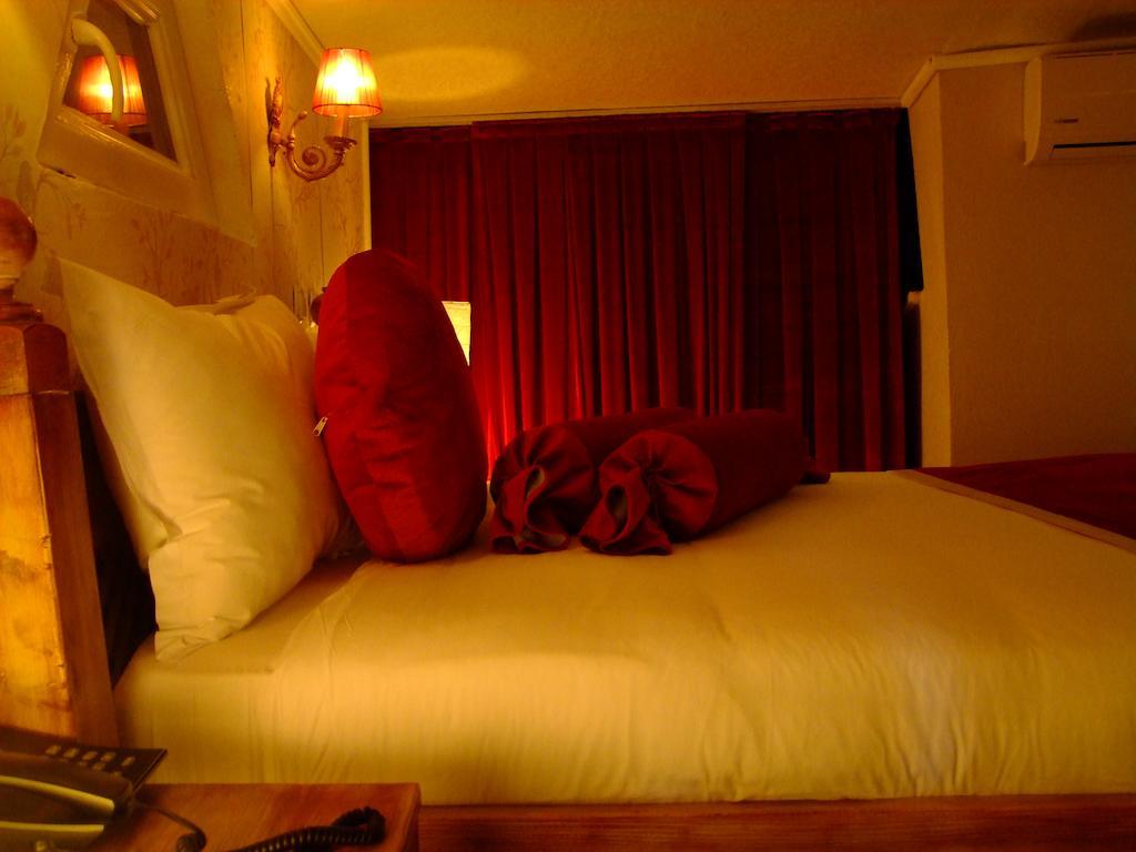 Hotel Ishakpasa Konagi Istanbul Phòng bức ảnh